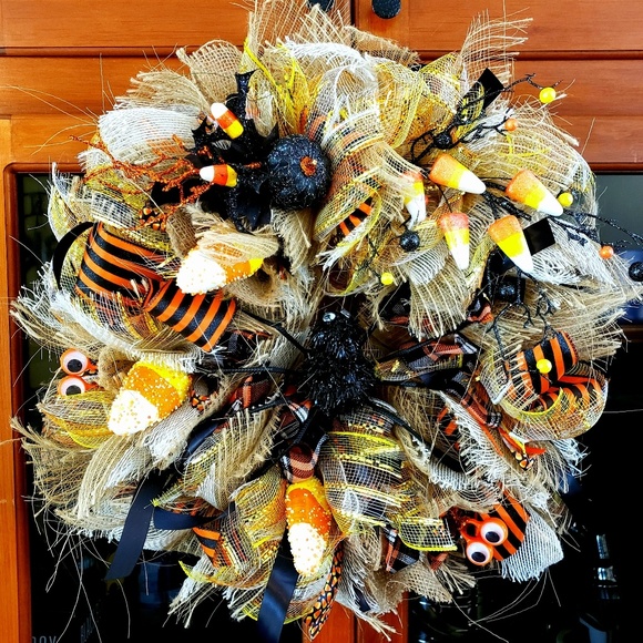 Candy Corn Halloween Wreath - Picture 5 of 5